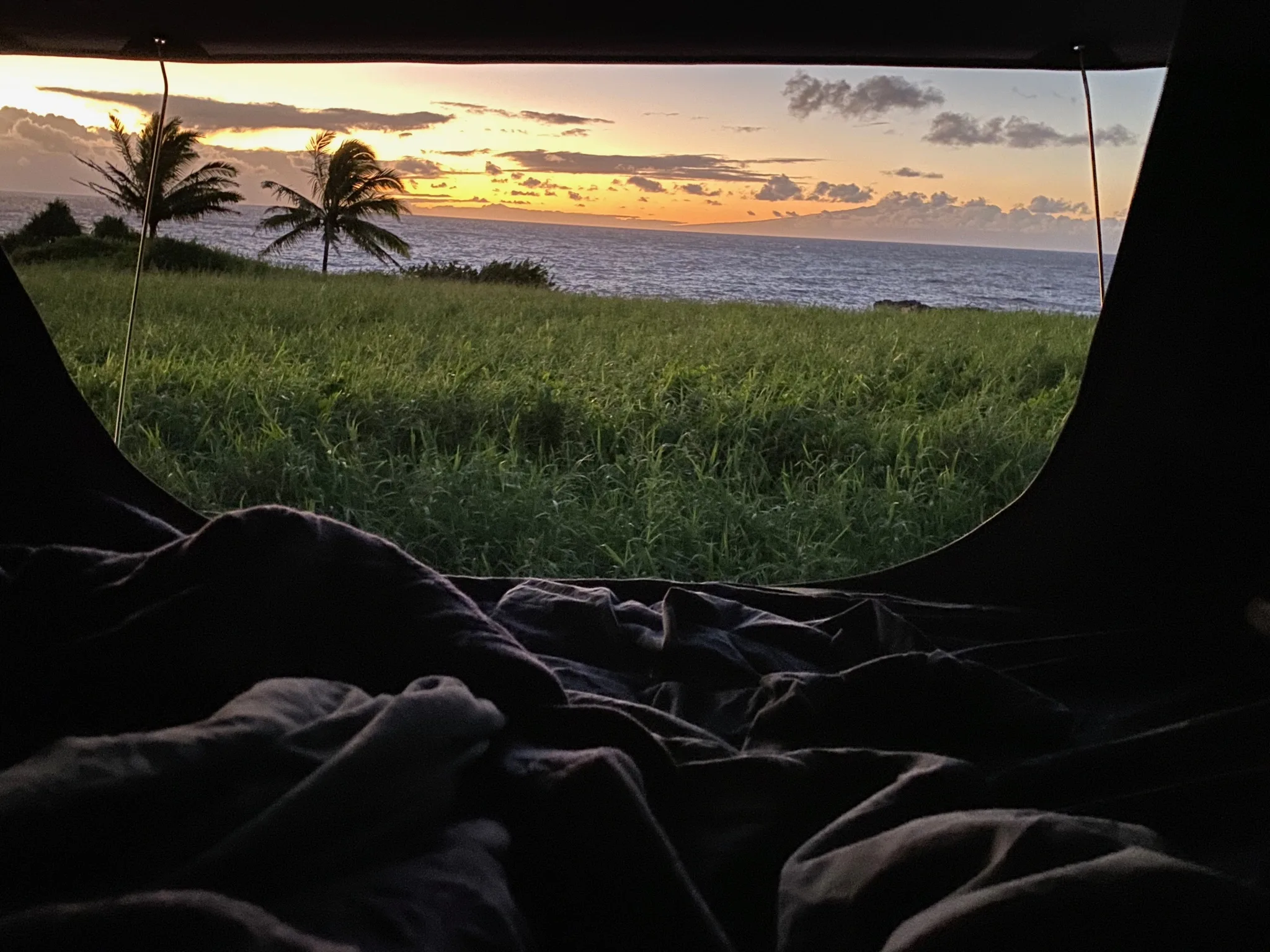 Roof top campers on Maui